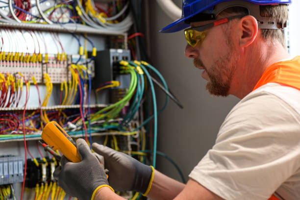 Best Circuit Breaker Repair  in Kayak Point, WA